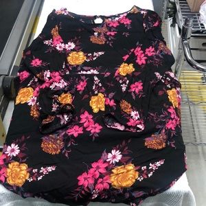 Torrid black floral top with keyhole neck